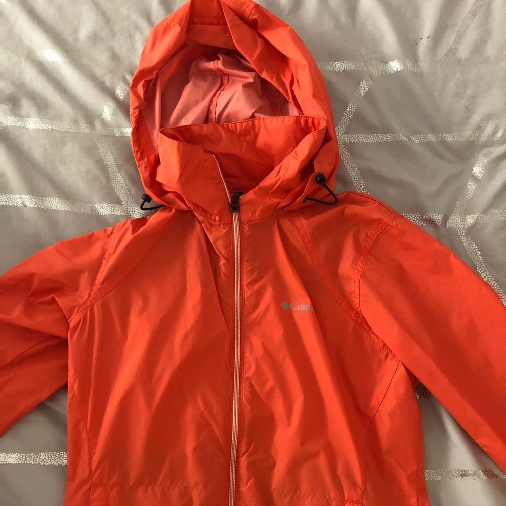 columbia windbreaker